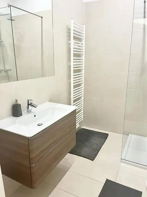 Apartament Townhouse Sternwarte Wiedeń 0*,