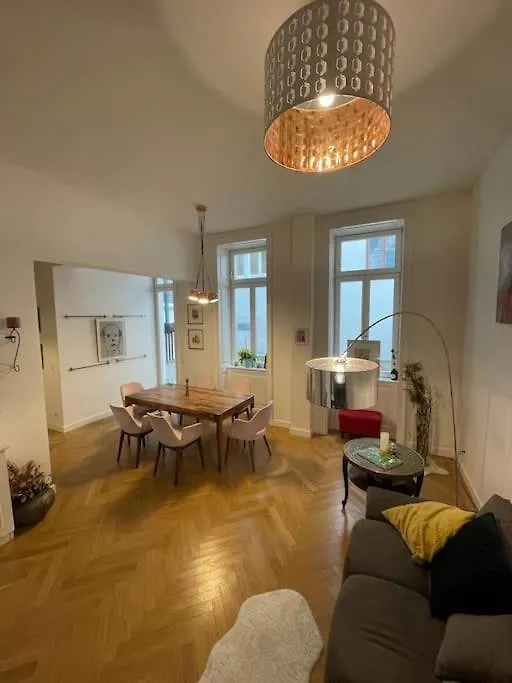 Apartament Townhouse Sternwarte Wiedeń